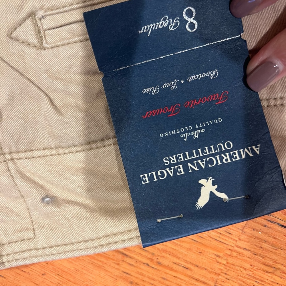 American Eagle Outfitters Women’s Khaki Chinos - Picture 7 of 7